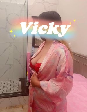 vicky-red-rose.jpg