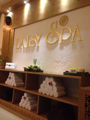 daisy-spa-chalk-board.jpg