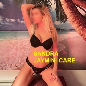 sandra-5-sq.jpg