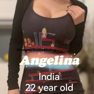 angelina.jpg