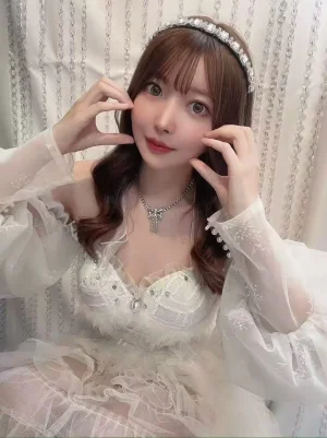 HXEE6810.webp