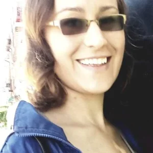 00404_4Vf6hrDUaXt_0dV0dV_600x450.webp